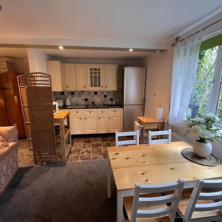 The Annexe - 10 Howards Croft Mile End Екстер'єр фото